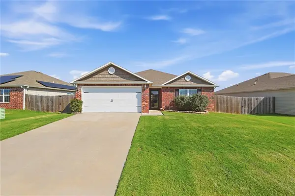 2306 Maplewood Avenue, Lowell, AR 72745