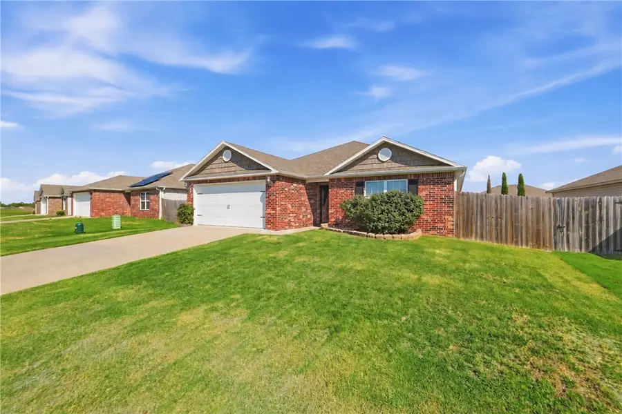 2306 Maplewood Avenue, Lowell, AR 72745 - #2