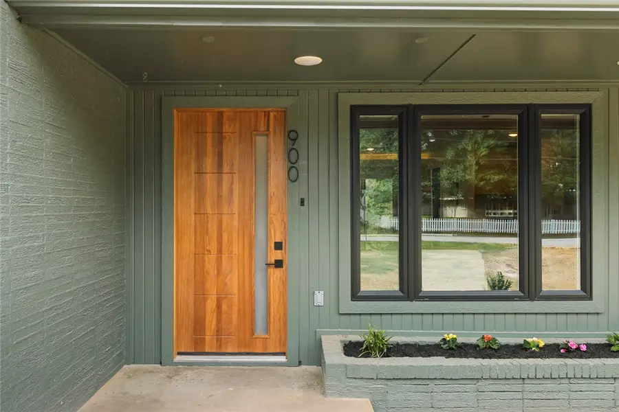 900 E Ash Street, Fayetteville, AR 72703 - #2
