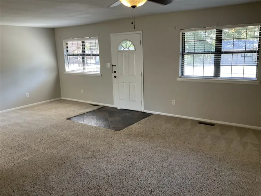 900 S Oak Hill Street, Siloam Springs, AR 72761 - #3