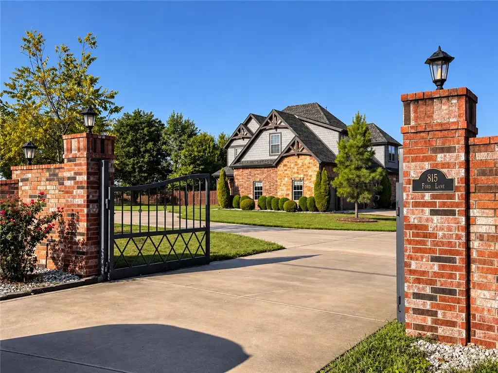 815 Ford Lane, Cave Springs, AR 72745 - #1