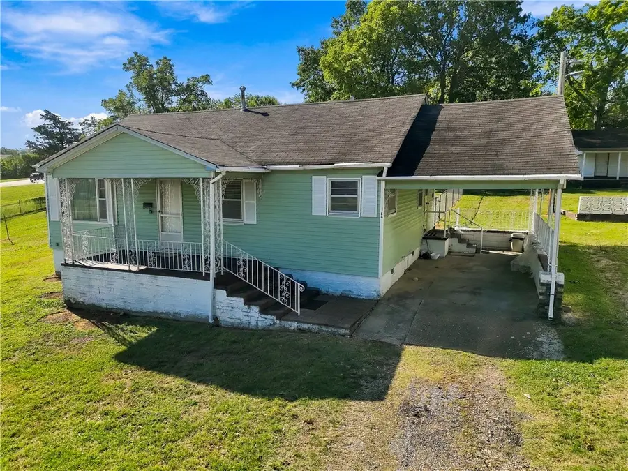 104 Plum Street, Stilwell, OK 74960 - #2