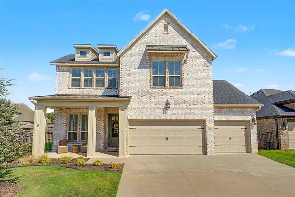 2208 SW Hampton Avenue, Bentonville, AR 72713