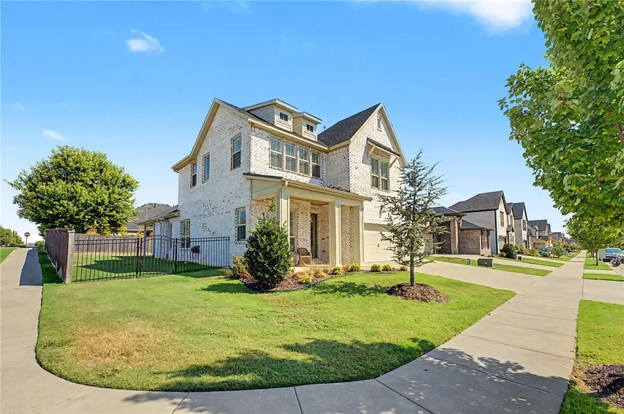 2208 SW Hampton Avenue, Bentonville, AR 72713 - #2