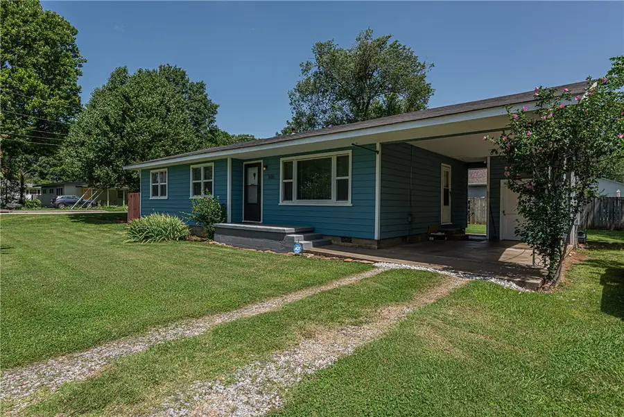 3016 W Mount Comfort Road, Fayetteville, AR 72704 - #2