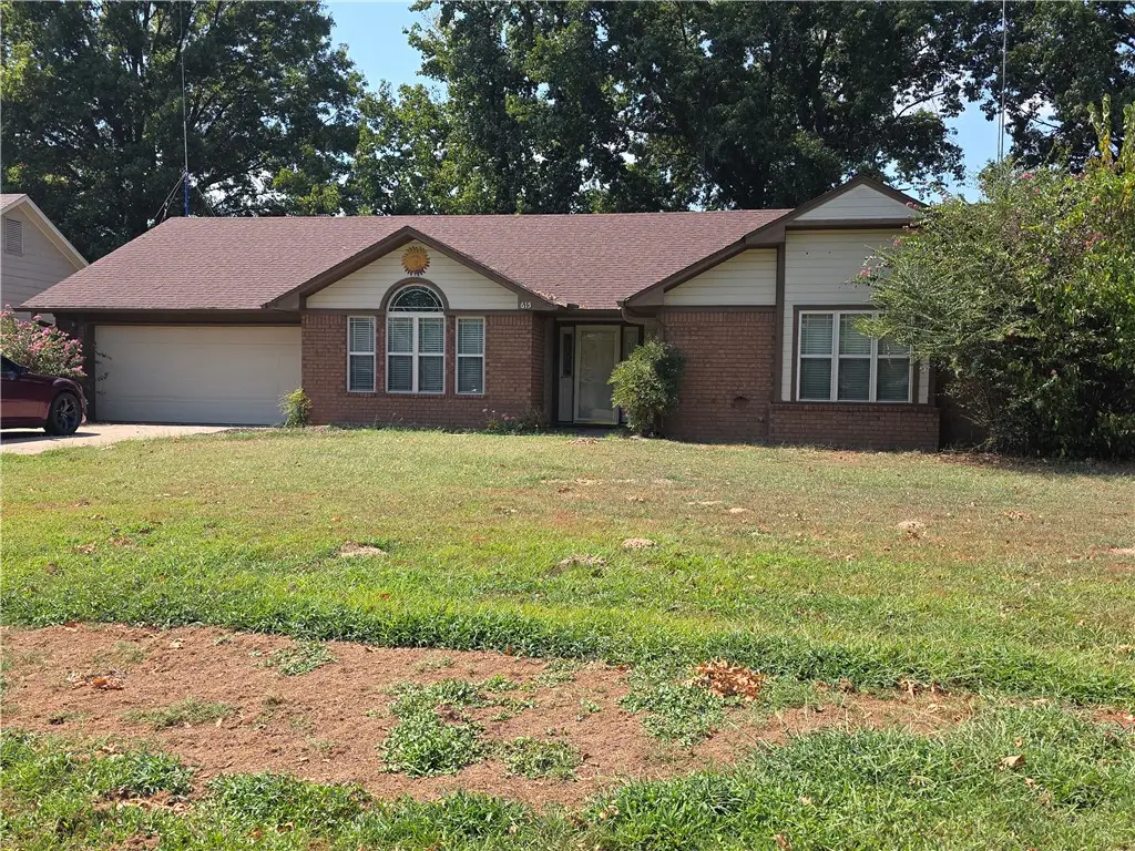 615 Meadowbrook Drive, Alma, AR 72921 - #1
