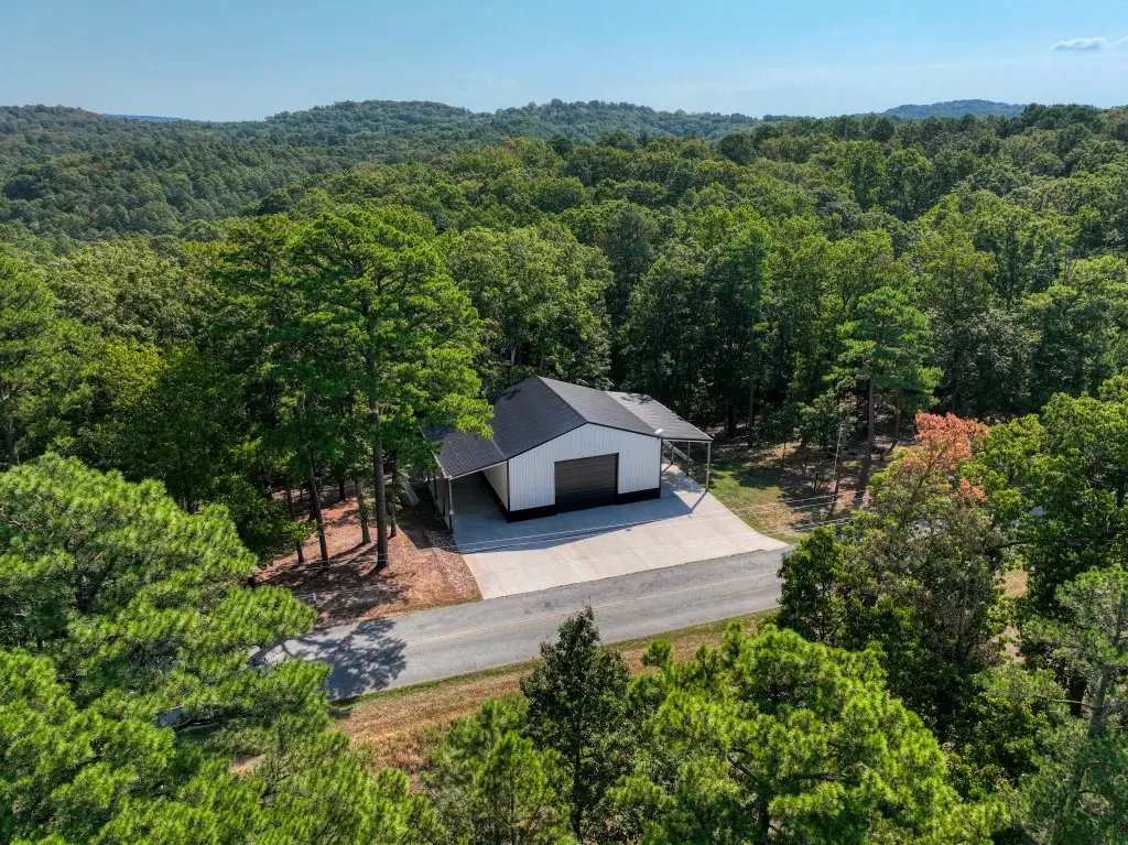 1535 Cr 152, Eureka Springs, AR 72632 - #1