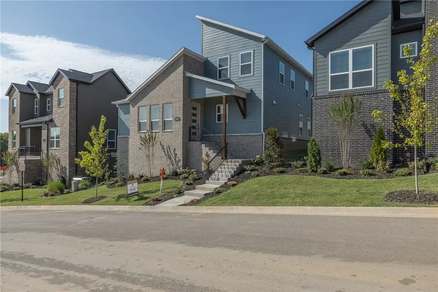 2649 E Livingston Lane, Fayetteville, AR 72703 - #2