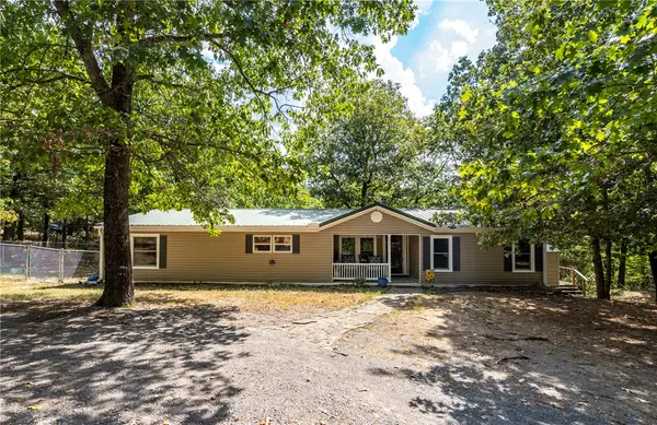 1082 Boulder Circle, Kansas, OK 74347