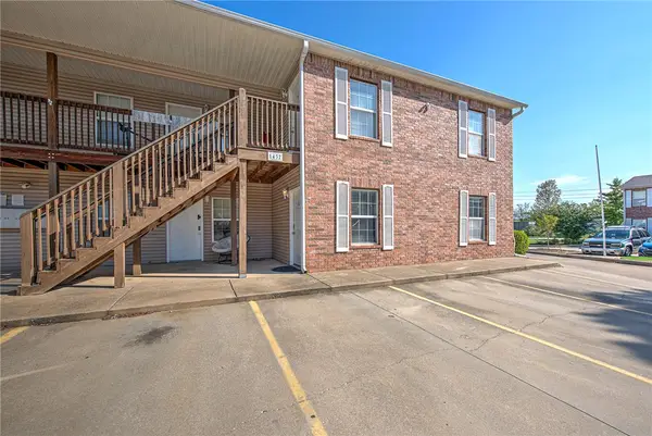 1437 W Sligo, Fayetteville, AR 72701