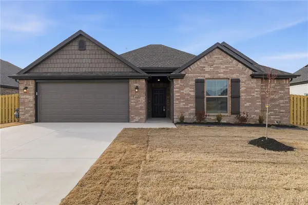 1208 Greendale Avenue, Lowell, AR 72745
