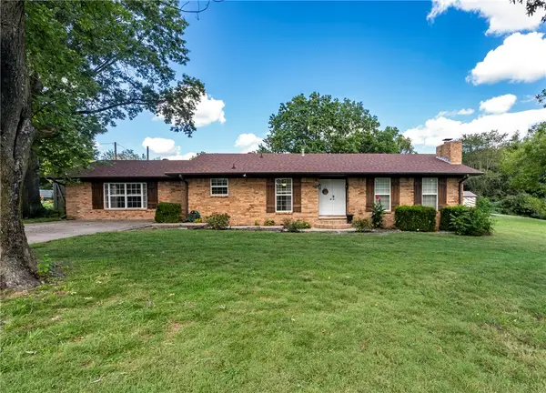 203 W Raines Road, Siloam Springs, AR 72761