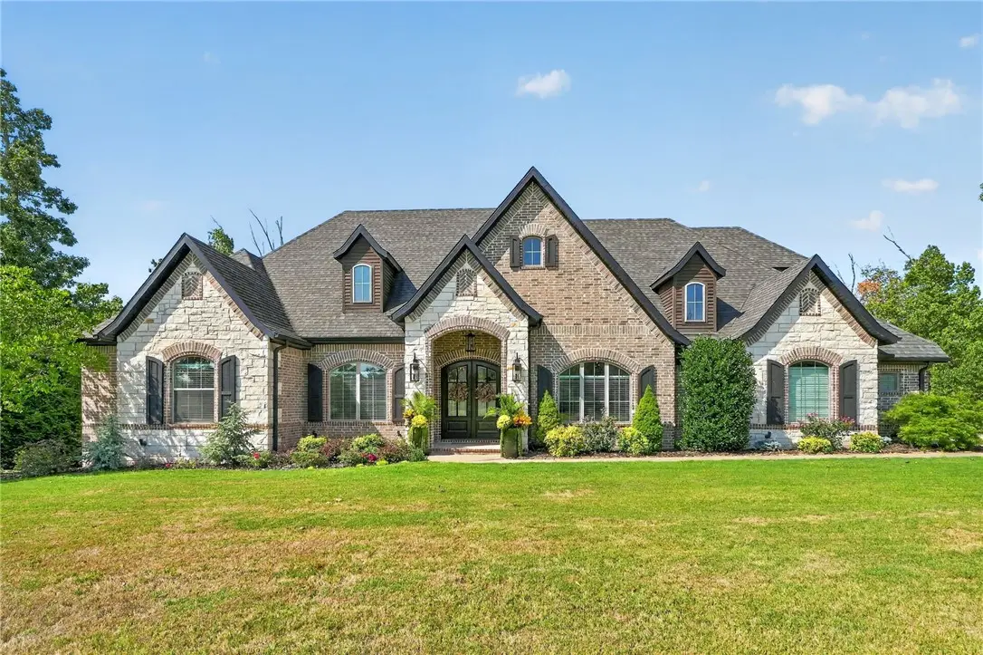 1323 Royal Avenue, Centerton, AR 72719 - #1