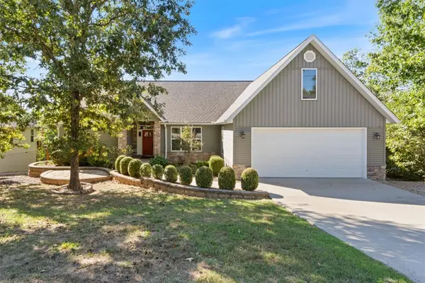 11 Mcvittie Drive, Bella Vista, AR 72715