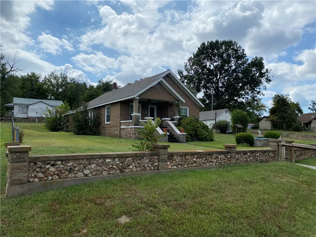 202 W Hill Street, Alpena, AR 72611 - #1