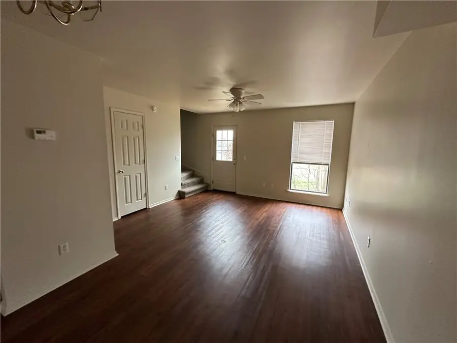 1405 N Greenwich Avenue, Russellville, AR 72801 - #3