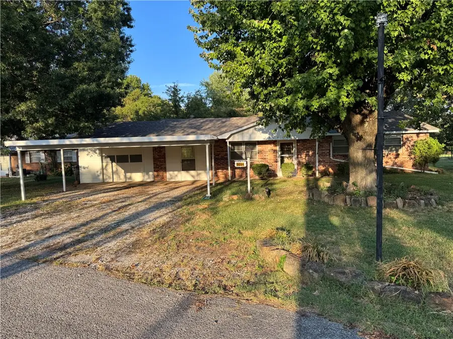5094 Central Drive, Springdale, AR 72762 - #2