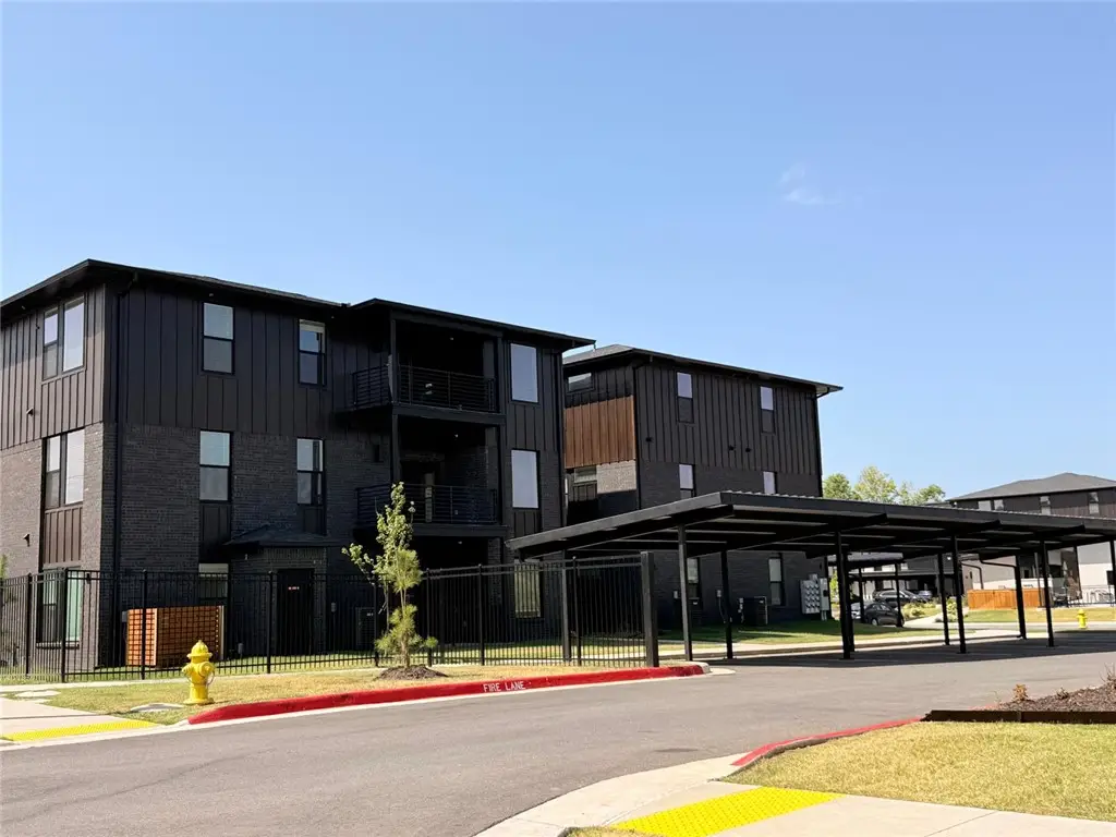 3319 Mp Parkway #101, Bentonville, AR 72712 - #1