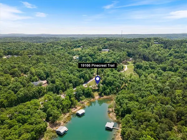 19166 Pinecrest Trail, Rogers, AR 72756