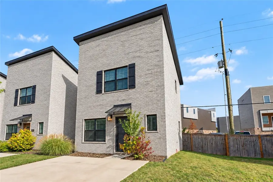 1524 W Cato Springs Road, Fayetteville, AR 72701 - #2
