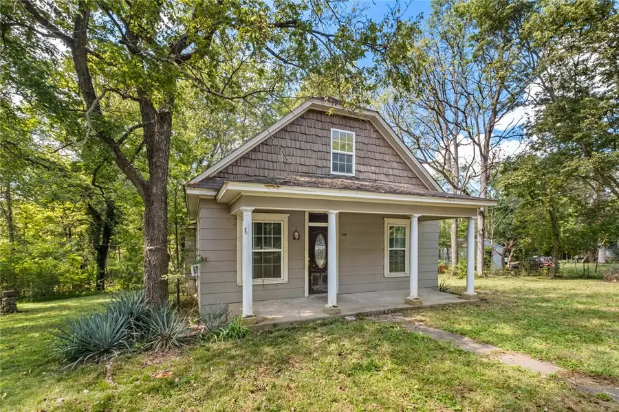 316 S Duff Avenue, Sulphur Springs, AR 72768 - #2