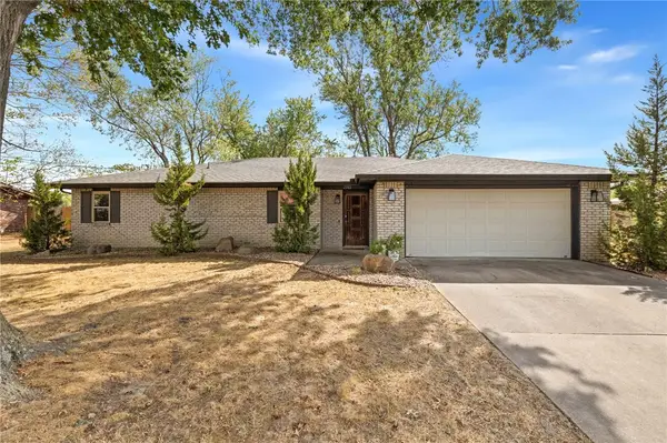 2302 SE 16th Street, Bentonville, AR 72712