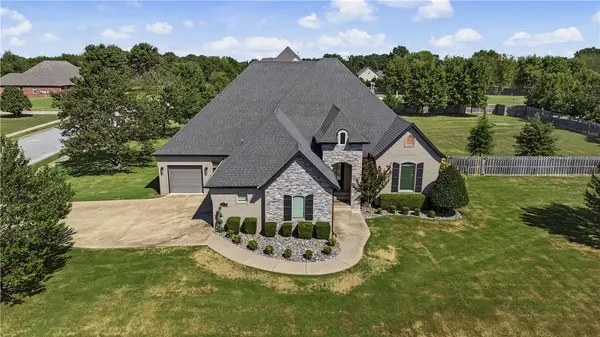 1474 Asbury Lane, Tontitown, AR 72762