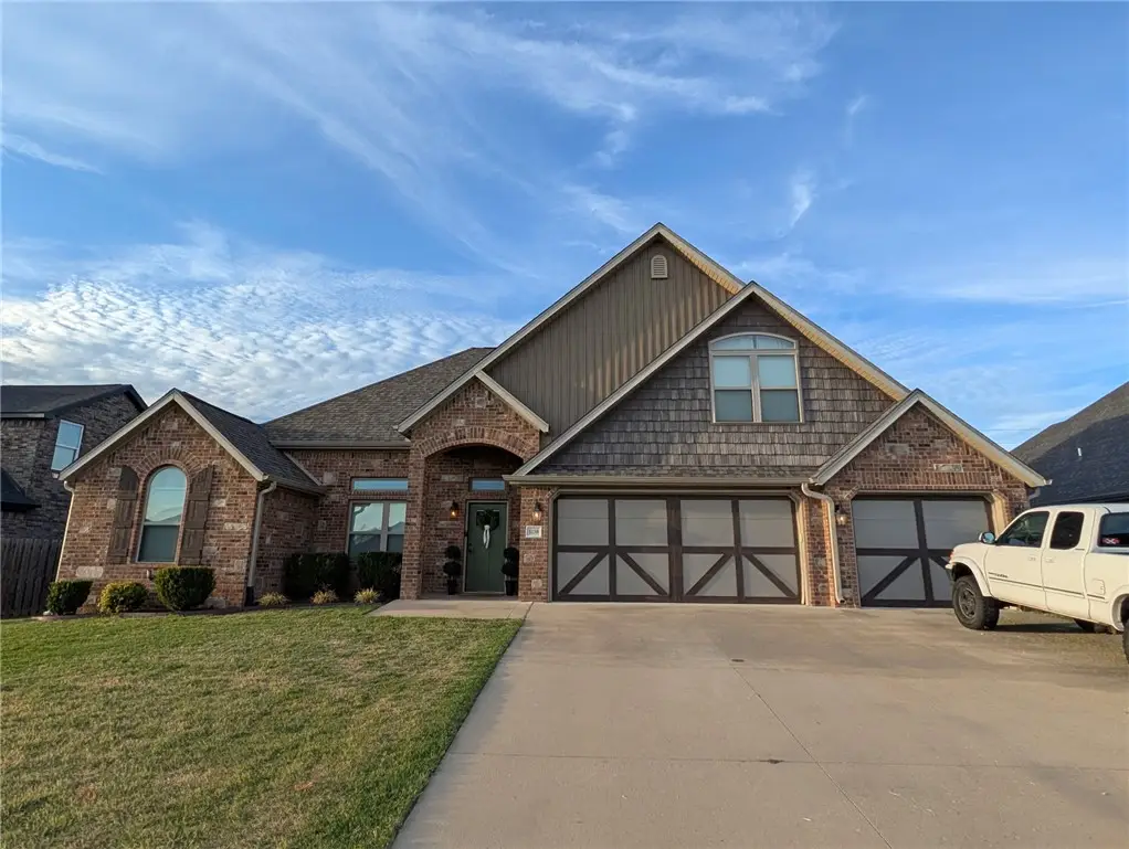 1158 Ruscello Avenue, Tontitown, AR 72762 - #1