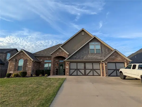 1158 Ruscello Avenue, Tontitown, AR 72762