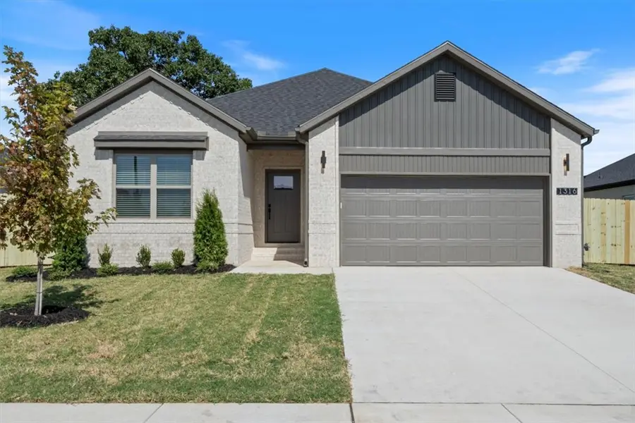 1316 NW 15th Avenue, Highfill, AR 72713 - #2