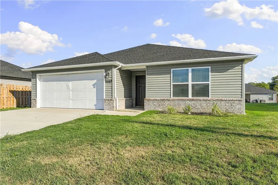 2533 E Foxbury Street, Siloam Springs, AR 72761 - #2