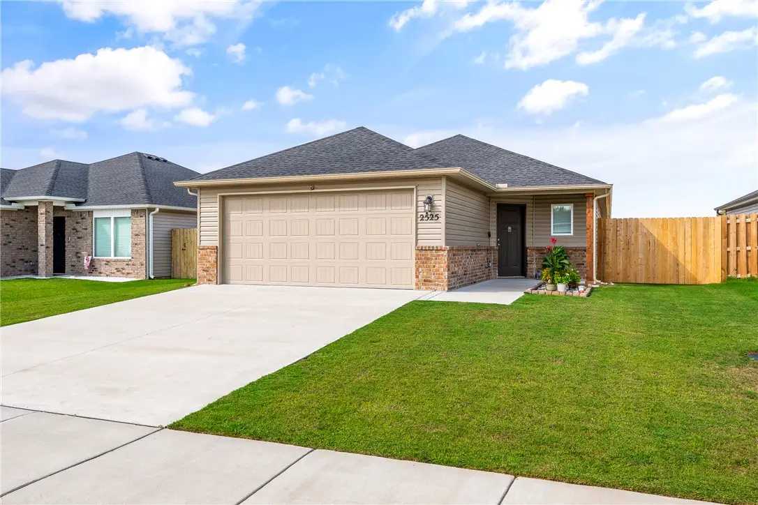 2525 E Foxbury Street, Siloam Springs, AR 72761 - #1