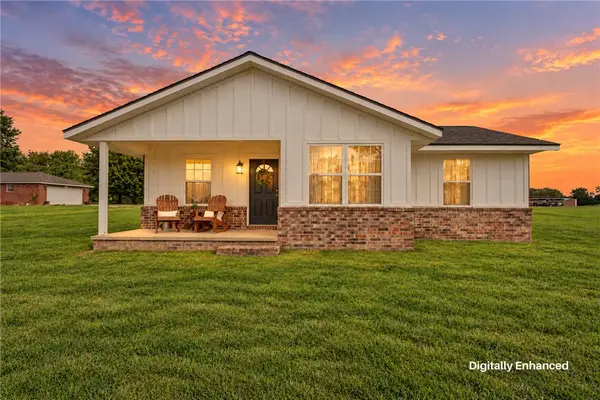19438 Highway 12, Gentry, AR 72734