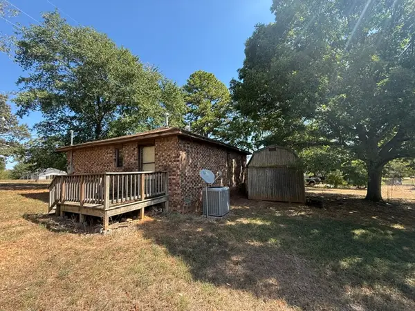 1908 Walnut Street, Paris, AR 72855