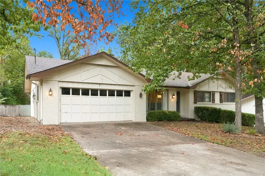 7 Abingdon Lane, Bella Vista, AR 72715 - #2