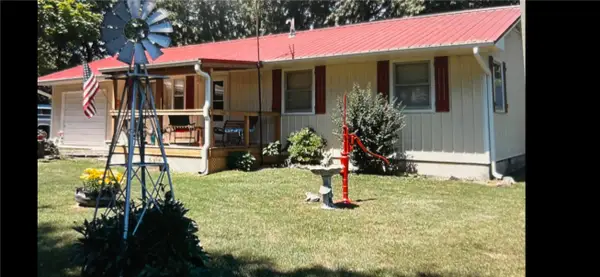 28155 Skaggs Street, Seligman, MO 65745