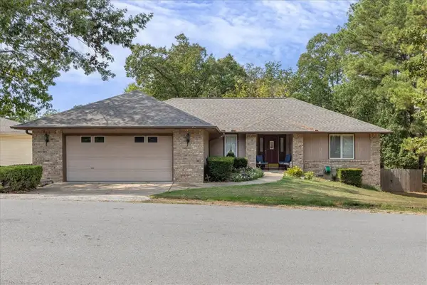 2 Penzance Drive, Bella Vista, AR 72714