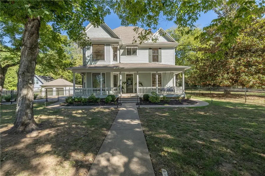 512 N Mission Boulevard, Fayetteville, AR 72701 - #2