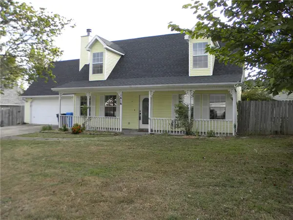 1616 S Tallgrass Drive, Fayetteville, AR 72701