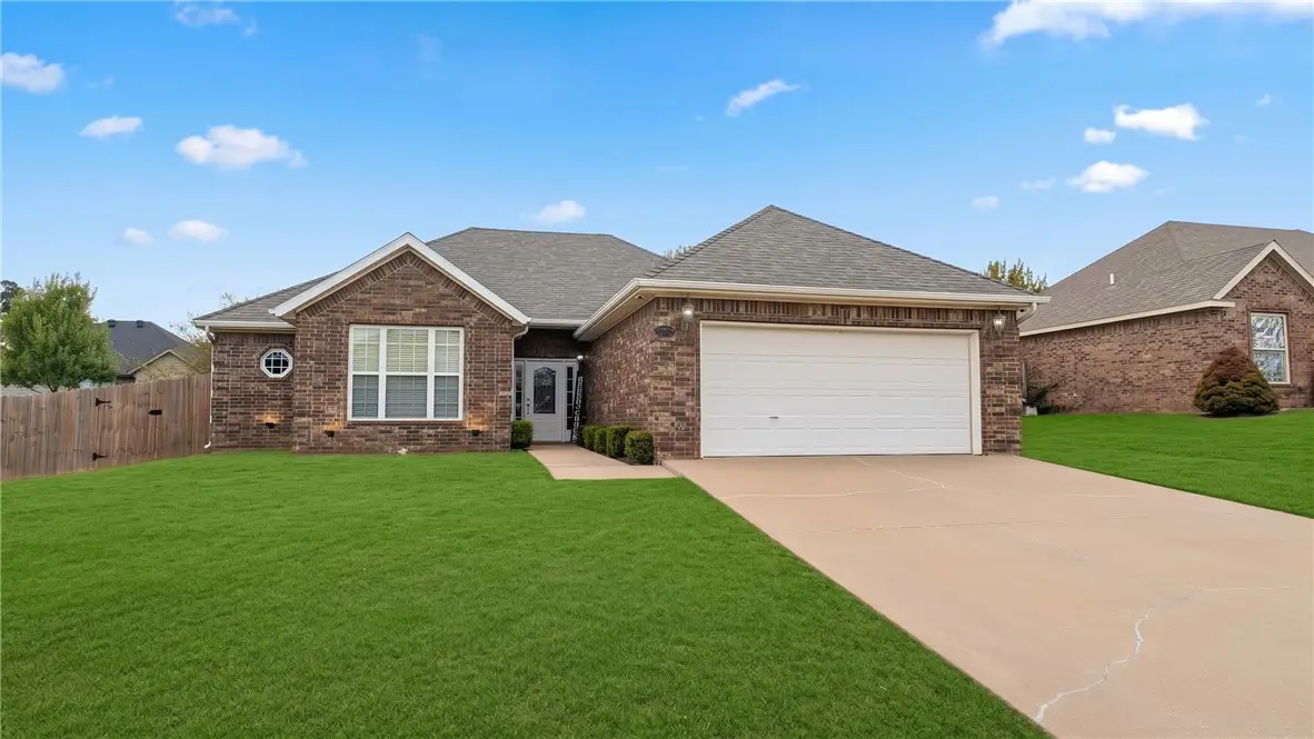 671 Reisling Street, Centerton, AR 72719 - #1