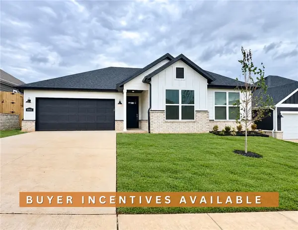 6002 SW Omaha Avenue, Bentonville, AR 72713
