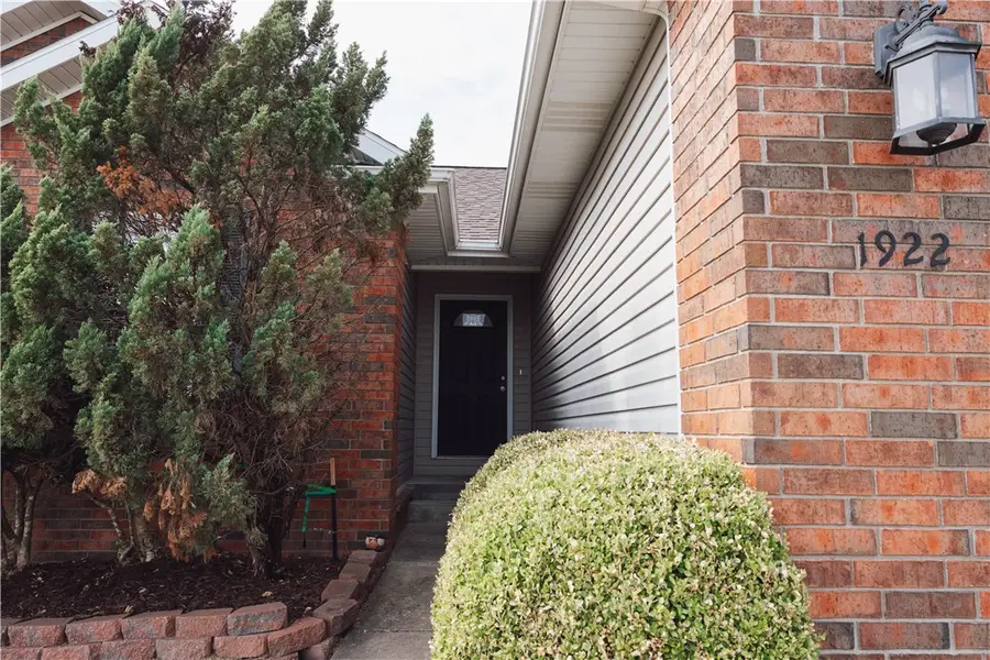 1922 Bradford Street, Harrison, AR 72601 - #2