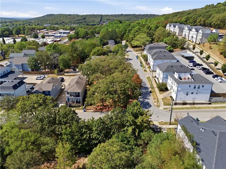 223 S Cross Avenue, Fayetteville, AR 72701 - #2