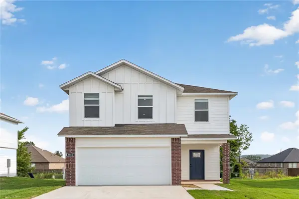 3901 Crescent Springs Avenue, Springdale, AR 72764