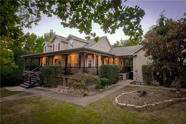 4 Jedburgh Lane, Bella Vista, AR 72715