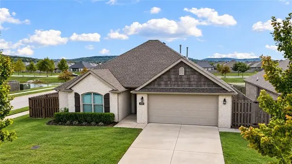 4439 W Divide Drive, Fayetteville, AR 72704
