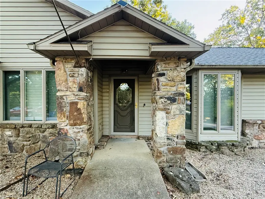 11 Wimbledon Way, Bella Vista, AR 72715 - #3