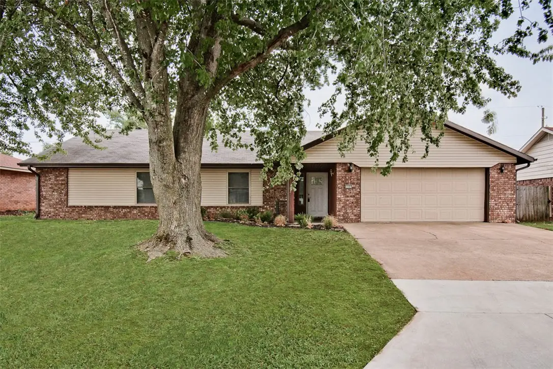 1703 SE P Street, Bentonville, AR 72712 - #1