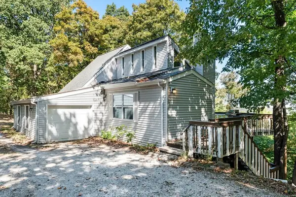 250 Holiday Island Drive, Holiday Island, AR 72631