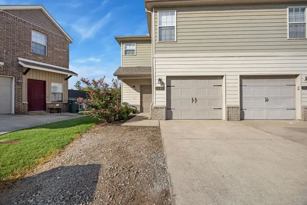 1125 S Tottenham Court, Fayetteville, AR 72704